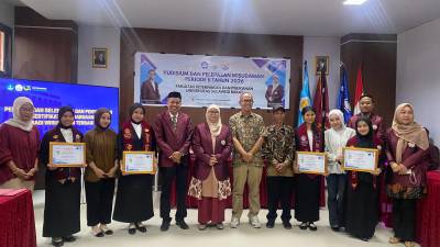 Fakultas Peternakan dan Perikanan Suksus Gelar Yudisium Jurusan Peternakan dan Jurusan Perikanan