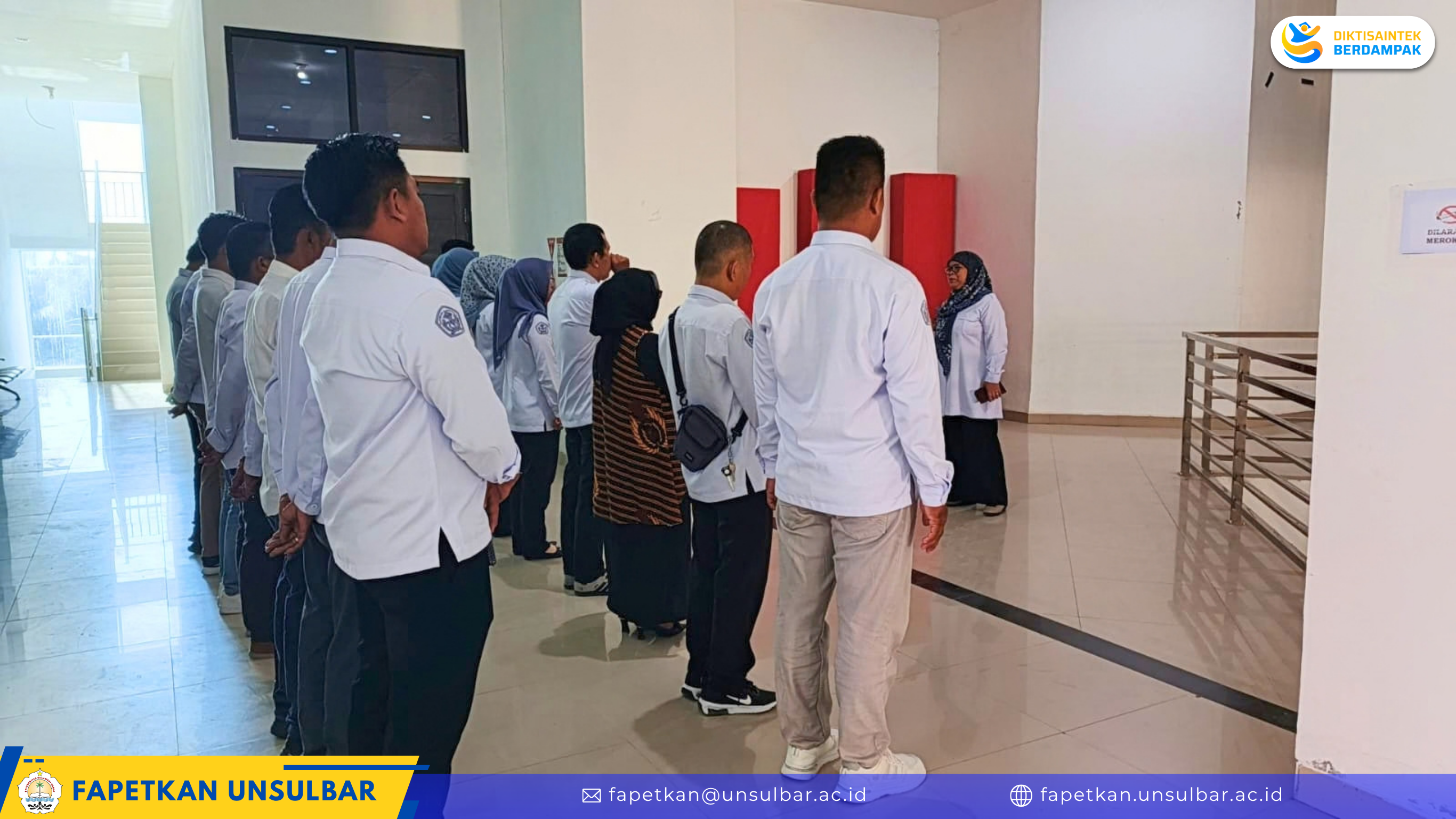 DEKAN FAPETKAN BERI ARAHAN DALAM APEL PAGI TENAGA KEPENDIDIKAN