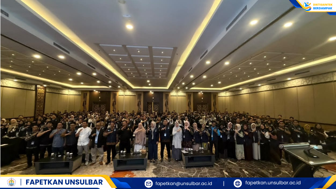 Foto Bersama Dekan Fapetkan Dekan, dosen dan Kementerian Kelautan dan Perikanan (KKP) Republik Indonesia dalam rangka Pembekalan Mitra Pembangunan dan Pelatihan Tim Penilai dalam Rangka Penyiapan dan Perencanaan Calon Lokasi Kampung Nelayan Merah Putih (KNMP) Tahun 2027